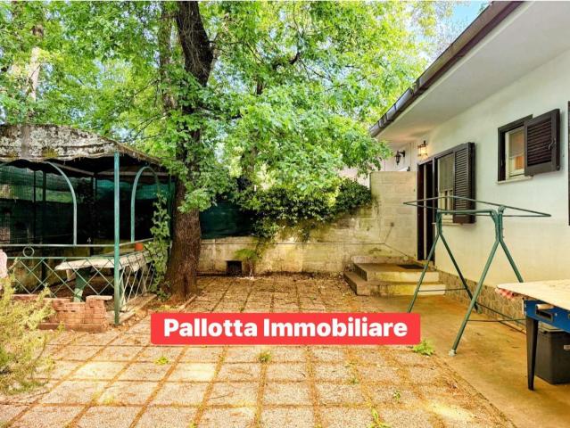 Casa in vendita a Valentano, Lazio