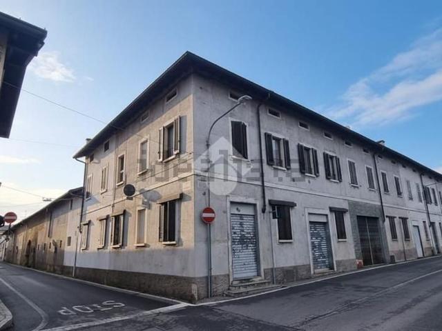 Casa in vendita a Agrate Brianza, Lombardia