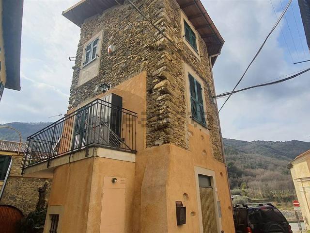 Casa in vendita a Ortovero, Liguria