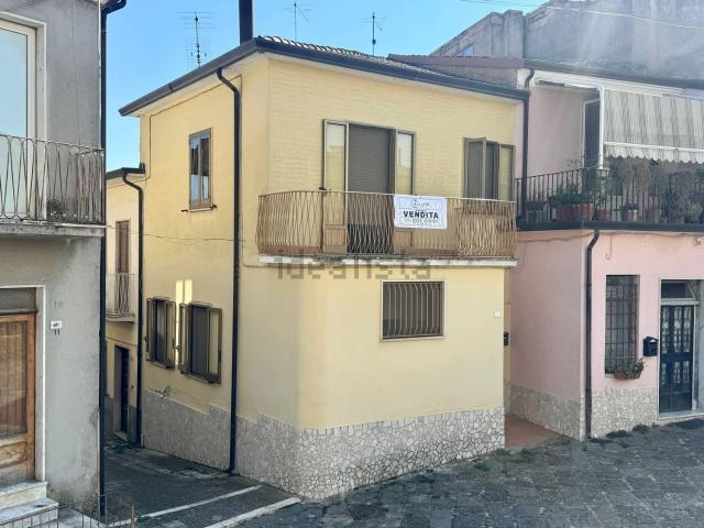 Casa in vendita a Terre dell’Ufita, Bonito