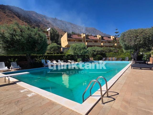 Casa in vendita a Letojanni, Messina