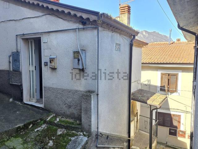 Casa in vendita a Montemarano, Campania