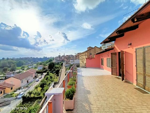 Casa in vendita a Moncalvo, Asti
