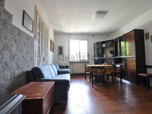Casa in vendita a Besnate, Lombardia