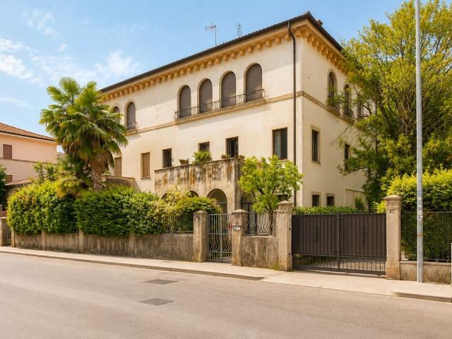 Casa in vendita a Santa Bertilla, Vicenza