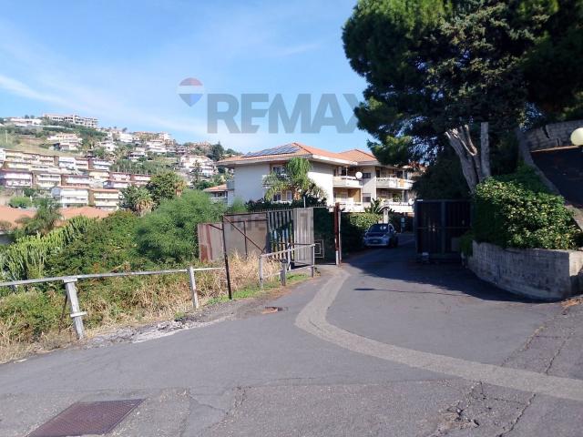 Casa in vendita a Aci Trezza, Aci Castello