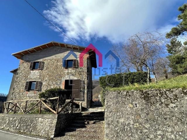 Casa in vendita a Unione Comuni Garfagnana, Castelnuovo Di Garfagnana