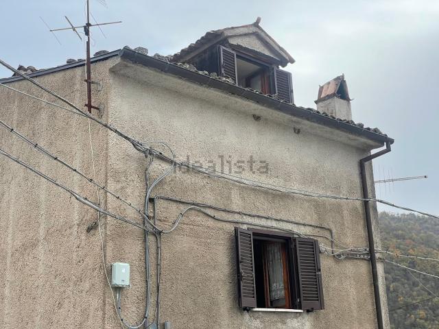 Casa in vendita a Carsoli, Abruzzo