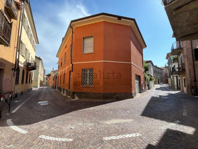 Casa in vendita a Piemonte, Asti