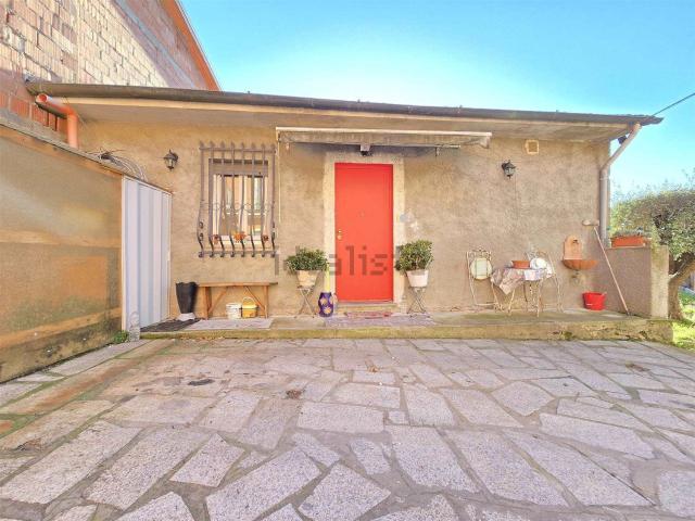 Casa in vendita a Camaiore, Toscana