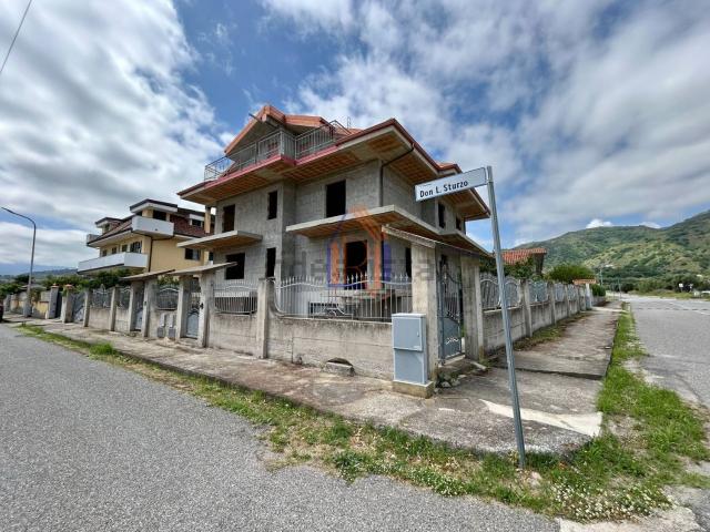 Casa in vendita a Calabria, Catanzaro