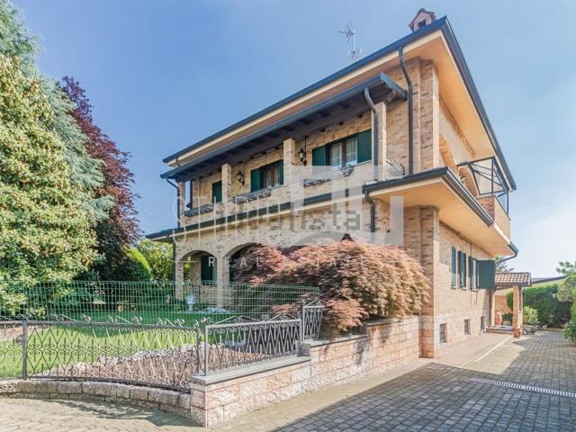 Casa in vendita a San Francesco, Limbiate