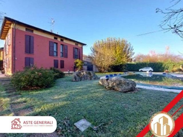 Casa in vendita a Tre Olmi, Modena