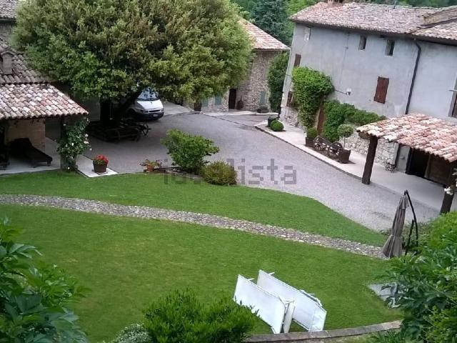 Casa in vendita a Val d’Enza, Re