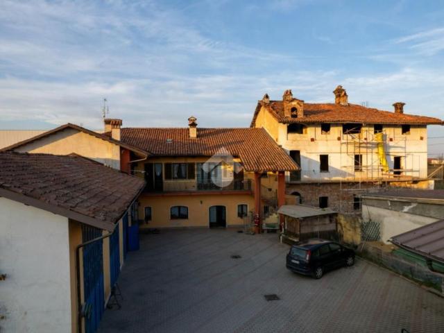 Casa in vendita a Verzuolo, Piemonte