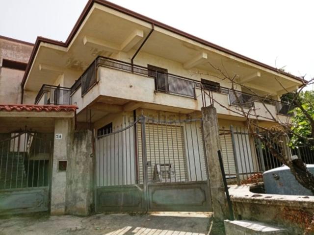 Casa in vendita a Macchia, Calabria