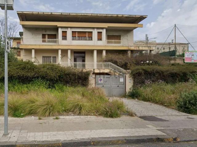 Casa in vendita a Picanello-Ognina-Barriera-Canalicchio, Catania