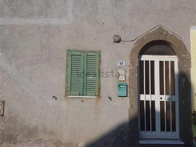 Casa in vendita a Tre Croci, Vetralla