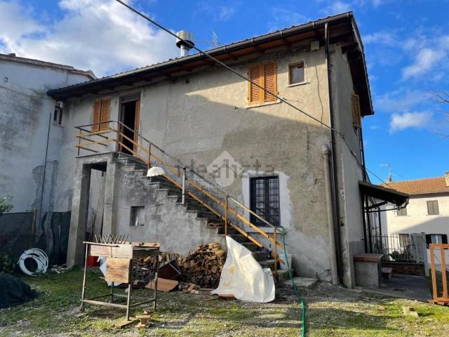 Casa in vendita a Gubbio, Umbria