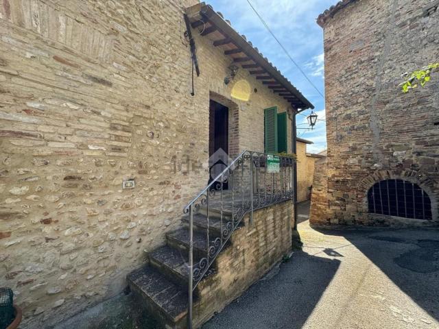Casa in vendita a Montefalco, Umbria
