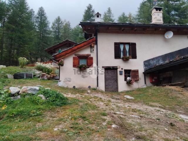 Casa in vendita a Villair Desot, Courmayeur