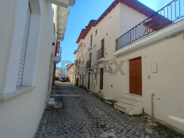 Casa in vendita a San Gregorio, L'Aquila