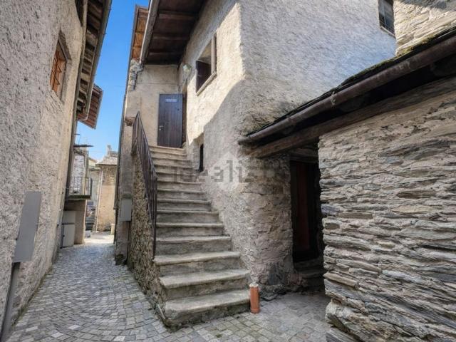 Casa in vendita a Chiesa In Valmalenco, Lombardia