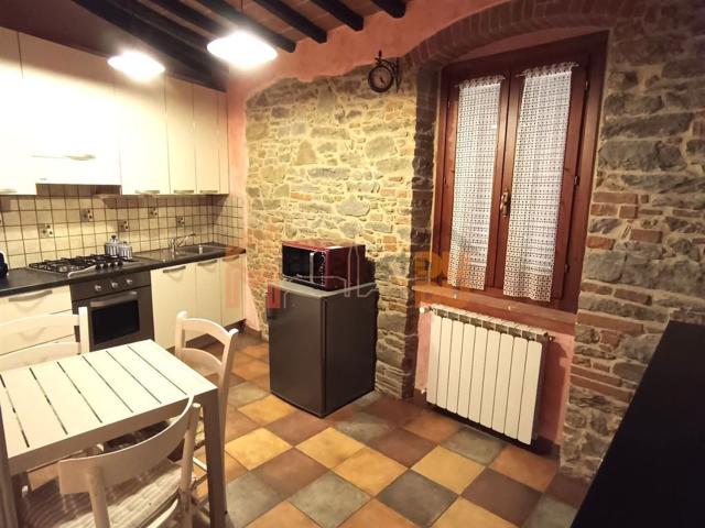 Casa in vendita a Palazzo Del Pero, Toscana