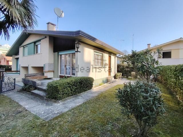 Casa in vendita a Bibione Spiaggia, San Michele Al Tagliamento