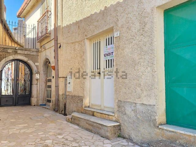 Casa in vendita a Montemarano, Avellino