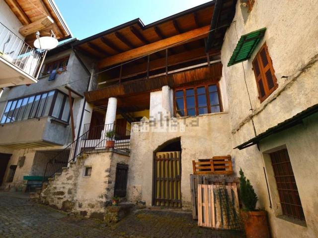 Casa in vendita a Valchiusa, Piemonte