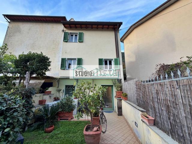 Casa in vendita a Tonfano, Toscana