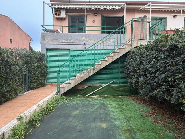 Casa in vendita a Campofelice Di Roccella, Sicilia