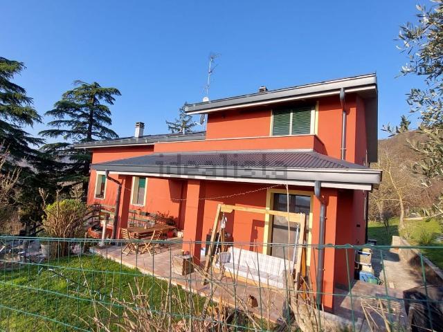 Casa in vendita a Appennino Reggiano, Re