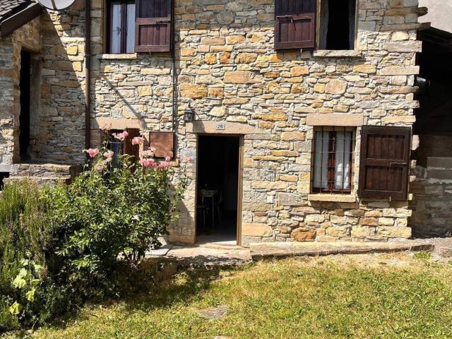 Casa in vendita a Vernasca, Reggio Emilia