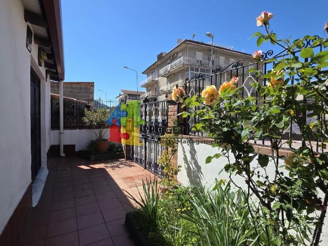 Casa in vendita a Gaggi, Sicilia