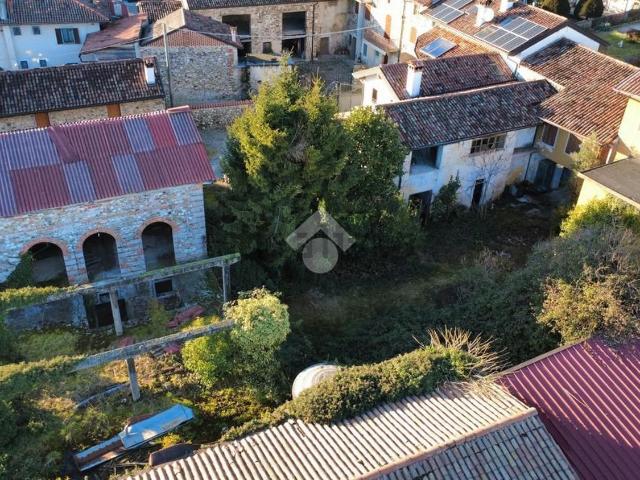 Casa in vendita a Tavagnacco, Friuli-Venezia Giulia
