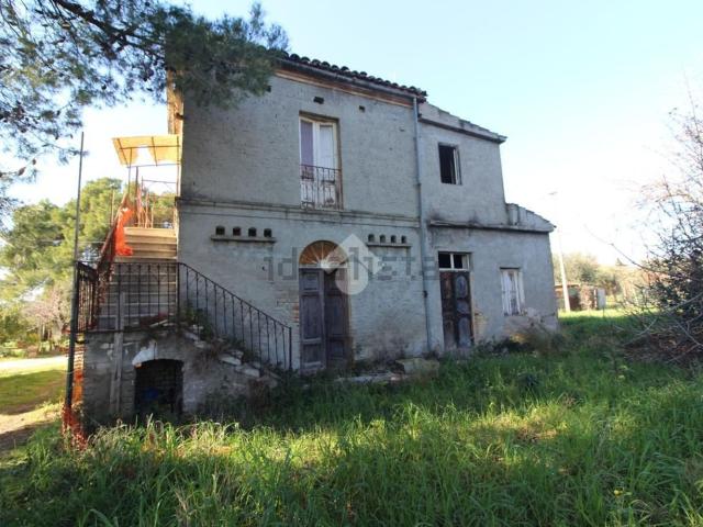 Casa in vendita a Mosciano Sant'angelo, Abruzzo