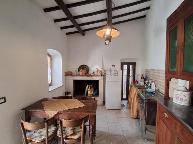 Casa in vendita a Acquasparta, Umbria