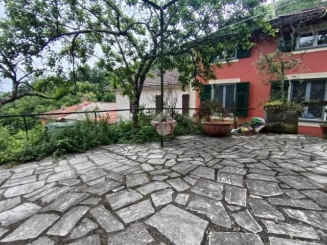 Casa in vendita a Lumarzo