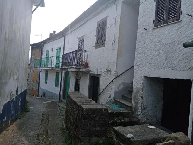 Casa in vendita a Comano