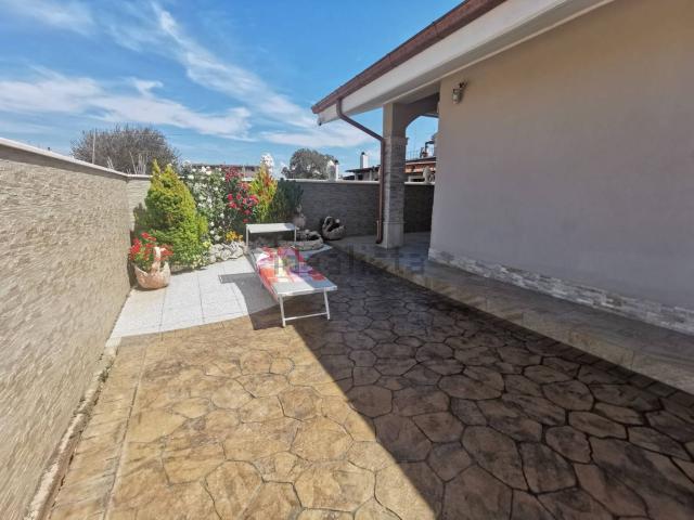 Casa in vendita a Marina di Tor San Lorenzo, Roma Capitale