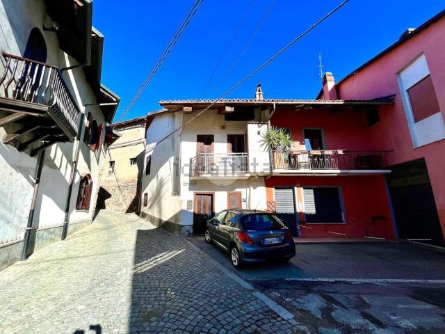 Casa in vendita a Cornaglio, Piemonte