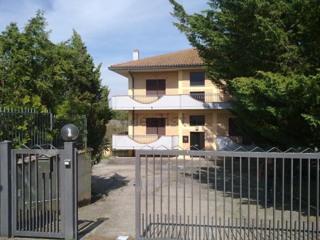 Casa in vendita a Castel Castagna, Abruzzo