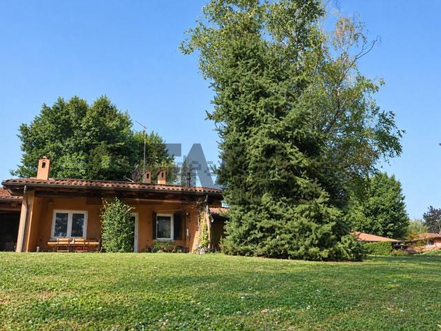 Casa in vendita a Barzana, Bergamo