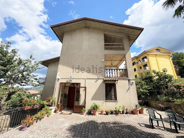 Casa in vendita a Candida, Campania