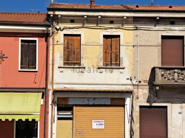 Casa in vendita a Castagnaro, Verona