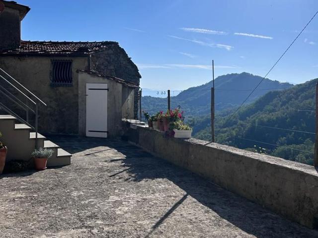 Casa in vendita a Castello, Tresana