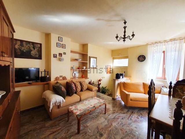 Casa in vendita a Marche, Macerata