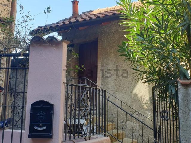 Casa in vendita a Blevio, Lombardia